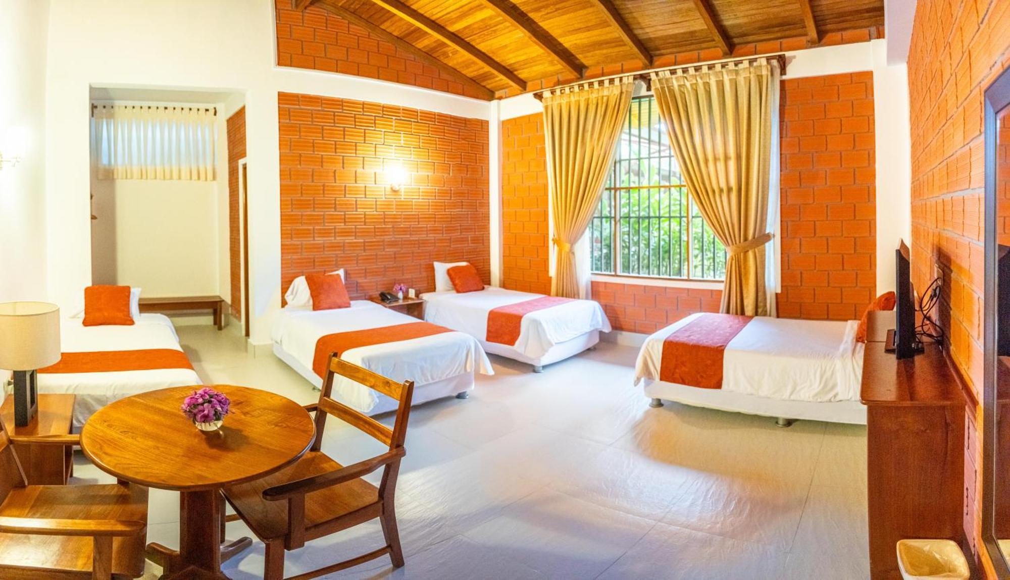 Altavista Casahotel - Asociado Casa Andina Moyobamba Exterior photo